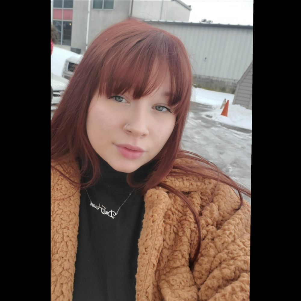 Meet your Posher, Cloe